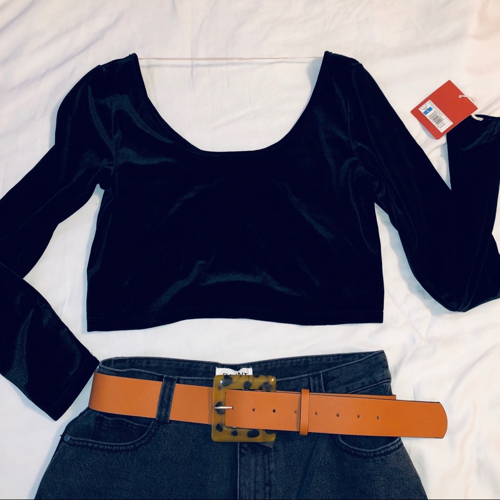 Velvet wideneck crop top